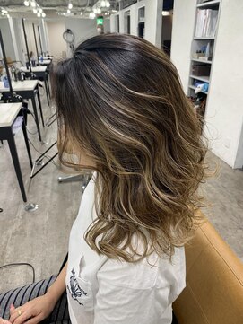 プライズ アイリス 池袋東口店(prize Iris) 地毛を活かしたバレイヤージュ！池袋