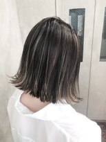 キュー(cue)&nbsp;【cue】ダークグレージュ×細めコントラストハイライト