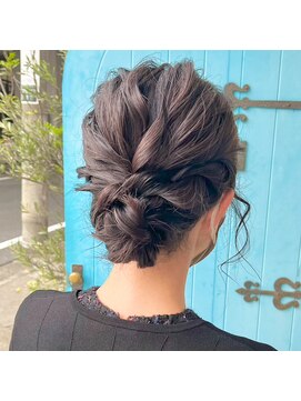 ミル 今治(1003 mille IMABALI) 結婚式のお呼ばれに！編み目が可愛いまとめ髪