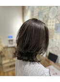 くびれ&外ハネスタイル