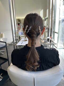 レイン(RAIN) 巻きつけポニーテール