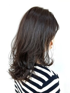 クオリス 上板橋店(QUALIS) 20代30代40代大人女性　くびれレイヤーゆるふわウェーブ　小顔