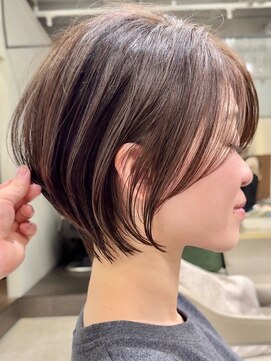 ビュー トウキョウ(VIEW TOKYO) 10代20代30代40代小顔顔まわり似合わせ耳かけショート