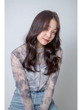 ルフュージュ バイ プロデュース 相模大野店(Refuge by Produce) チョコレートブラウン/ゆるふわウェーブ