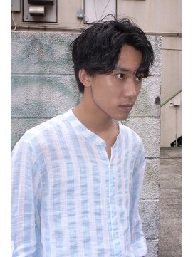 ブークル(boucle) 大人ショート　サイドパート　毛流れパーマ