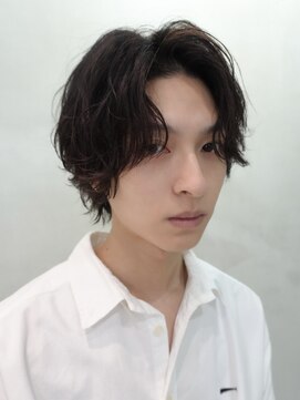 バイフィフス 原宿/表参道(by fifth) センターパートシャドウパーマルーズパーマスパイラルパーマ