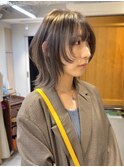 ウルフカット　グレージュ　ハイライト　ブリーチ