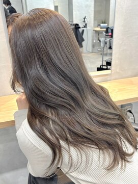 トゥイン 八王子(TWIN) オリーブグレー暗めカラーレイヤーカット黒髪韓国ヘア髪質改善