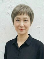 シオミエイチ タイムレス 垂水(shiomi H timeless)&nbsp;脱白髪ぼかしで叶う上品グレージュセシルカット