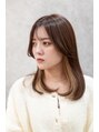 シャッター(SHUTTER) ベージュインナーカラー。インナーブリーチ一回でいけます。