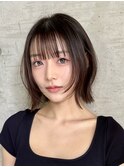 アンニュイな抜け感を纏うレイヤーボブ