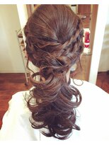 シザーファーム(Scissors Farm) ポニーテールアレンジ