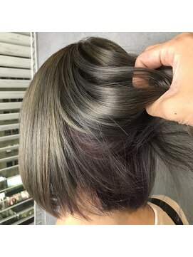 ヘアサロンM 新宿 ハイトーンインナーカラー【担当.桜庭】