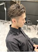 30代40代メンズ刈り上げスタイルかき上げ短髪ハイライト