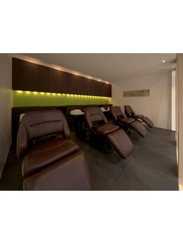 [四条烏丸駅前]ずっと綺麗でいたい大人女性にオススメ◇落ち着きのある上質空間で癒しのサロンtimeを…♪