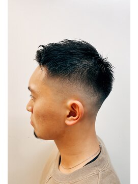 ヘアー アレス(hair ales) 【スキンフェード】アップバングスタイル