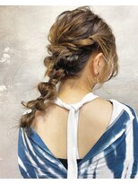 ロア 福岡天神本店(LORE)&nbsp;編みおろしアレンジ