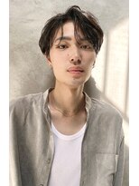抜け感抜群。毛流れニュアンスパーマ