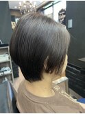 ショートボブ