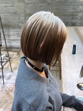 ヲタク(wotaku.) ルーツカラーデザインカラーオンブレ裾カラーブリーチリタッチ