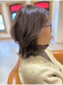 アッシュ系ベージュ+大人外ハネ