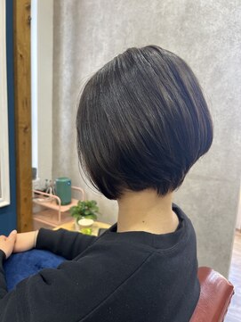 コス(COS) 【COS/平塚/加藤】ショートボブ