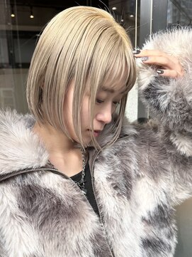 似合わせカット×ホワイトブロンド×ボブ