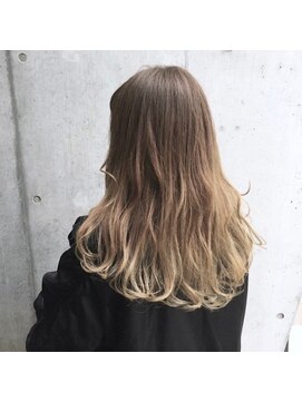 アコット(Acotto.) ベージュ 外国人風 デザインカラー