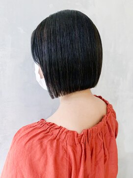 アイティー バイ アルバム 浦和店(IT by ALBUM) ブラックミニボブ_テラコッタくすみブルーミニウルフ_ba348301