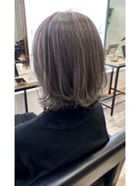 ハーツ(Heart's)&nbsp;グレージュ×白髪ぼかしハイライト