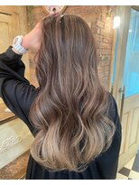 ロージアバイアルティナ(ROSIER by artina)&nbsp;ナチュラルバレイヤージュカラー