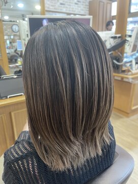 シャンティ 琴似店(Shanti) グレージュハイライト