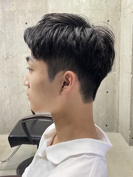 フイ 自由が丘(men's salon Hui) メンズ/アップバング/ツーブロックマッシュ/束感ショート波巻き