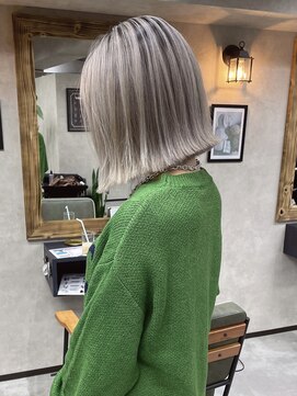 サニー 渋谷(SUNNY) バレイヤージュ、ハイライト、レイヤーカット、グレーベージュ