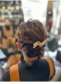 短めヘアのアップスタイル
