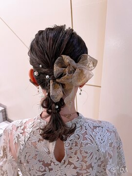 ヘアメイク ジェイエム タイトローポニー