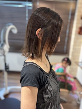 モアナ(Moana) 耳掛けショートで涼しく見えます