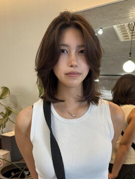 ナループロア ルームー(Nalu pu loa ROOMOO) 海外風レイヤーカット/ミディアムレイヤーカット/カーテンバング