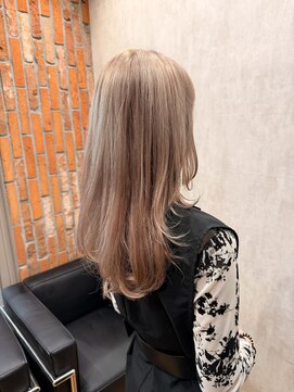 トクテ 高円寺(tokute) ブリーチカラー×ミルクティー【高円寺】