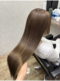 透明感ベージュ