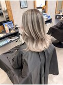 バレイヤージュ、ハイライト、レイヤーカット、くびれボブ
