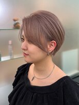 フェアレディ 烏山店(FAIRLADY)&nbsp;ナチュラル耳掛けショート　アッシュミルクティー