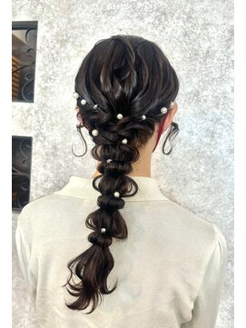 エルバイラビス 大宮(elu by lovis) モード/大人ガーリー/前髪パーマ/韓国/大宮/フルバング