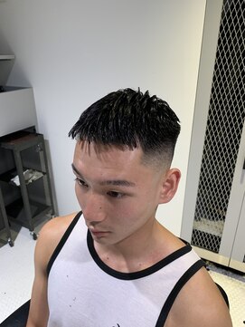 フランクスバーバーザスタンド(Frank’s barber the stand) メンズビジネスバーバーフェード眉毛クロップF