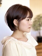 ロトヘアー(Roto hair) ショートボブ×耳かけ×丸みショート