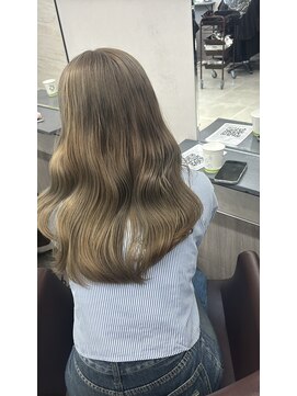 ジルバイジゼル(JILL by GiseL) オリーブベージュ　ロング　ケアブリーチ