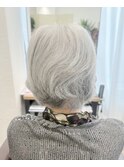 アウトライン刈り上げショートスタイル