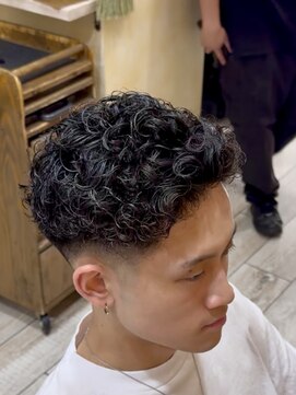 グルーマーズトウキョウ(GROOMER/S TOKYO) 宮城リョータ風【ハードパーマ　外国人風パーマ】