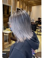 ラグーン(LAGOON)&nbsp;バレイヤージュグレージュハイライトダブルカラーケアブリーチ