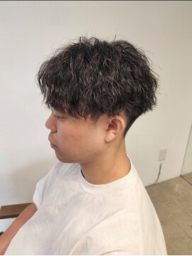 ニアウ 伊勢崎連取店(Niau) 刈り上げマッシュ波巻きツイストスパイラルパーマ